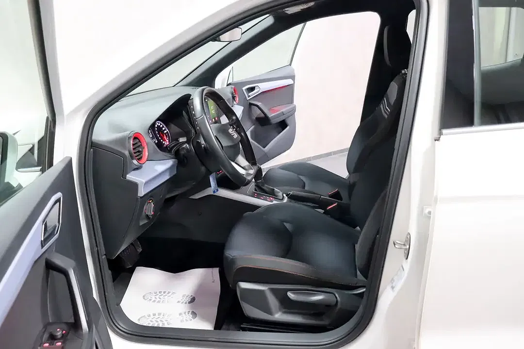 SEAT Arona 1.0 TSI DSG FR - Thumbnail 3