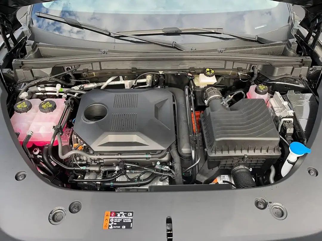 MG HS Hybrid Luxury - foto 15