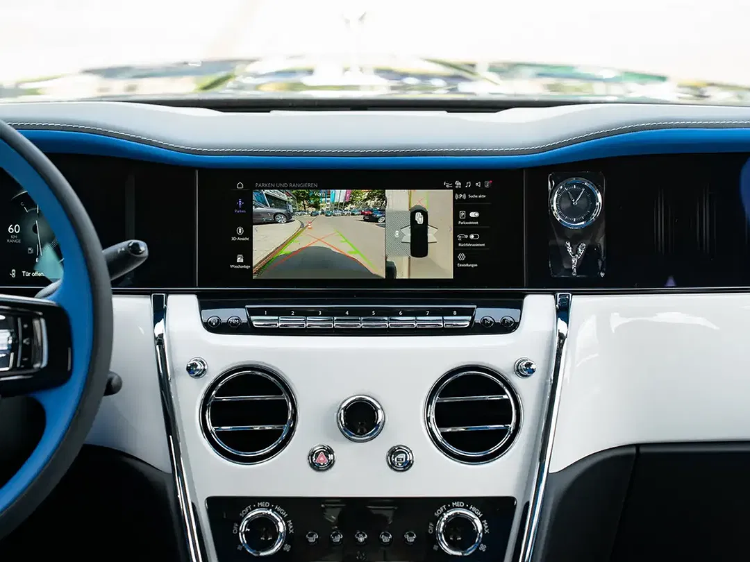 Rolls-Royce Cullinan - Thumbnail 14