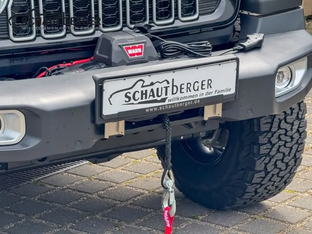 Jeep Wrangler - Thumbnail 6