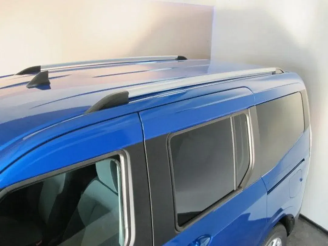 Ford Tourneo Courier Titanium - Thumbnail 3