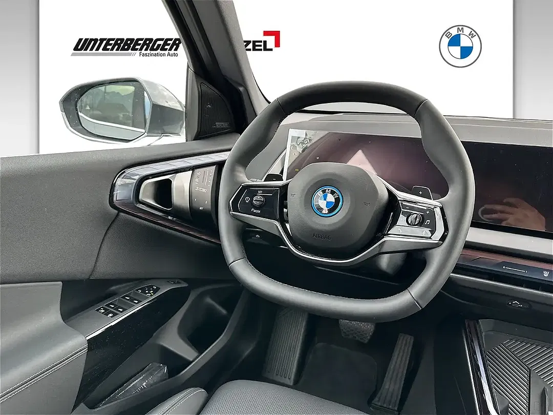 BMW X3 xDrive - Thumbnail 9