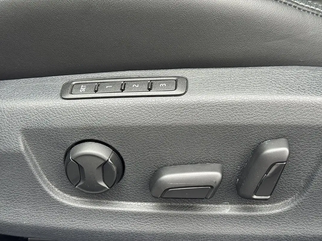 Skoda Superb TDI 4x4 Combi Sportline - Thumbnail 13