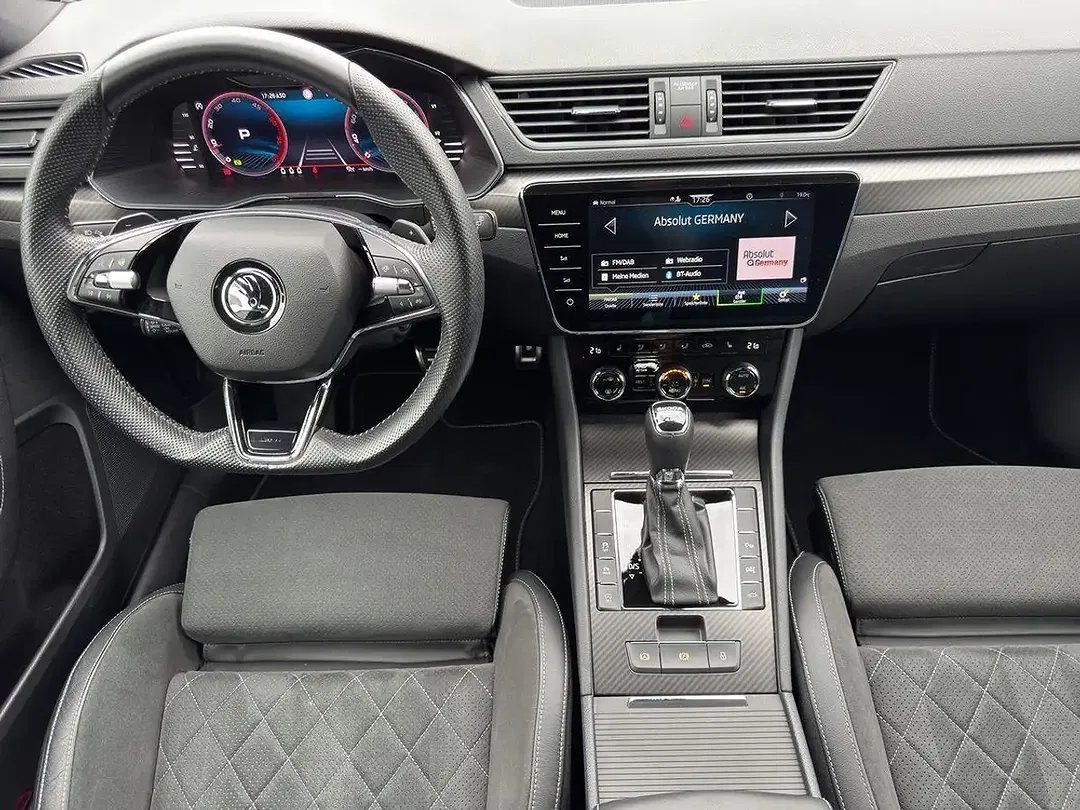Skoda Superb TDI 4x4 Combi Sportline - Thumbnail 15