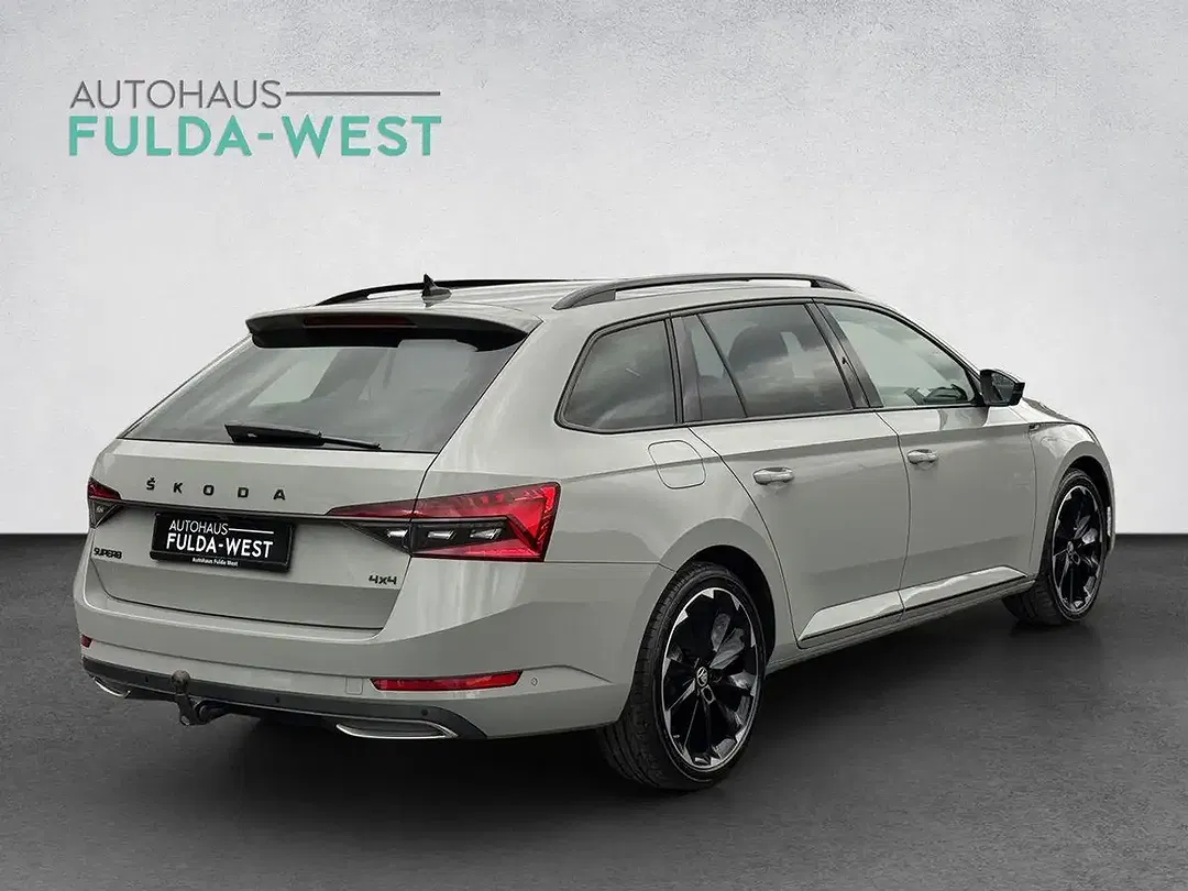 Skoda Superb TDI 4x4 Combi Sportline - Thumbnail 5
