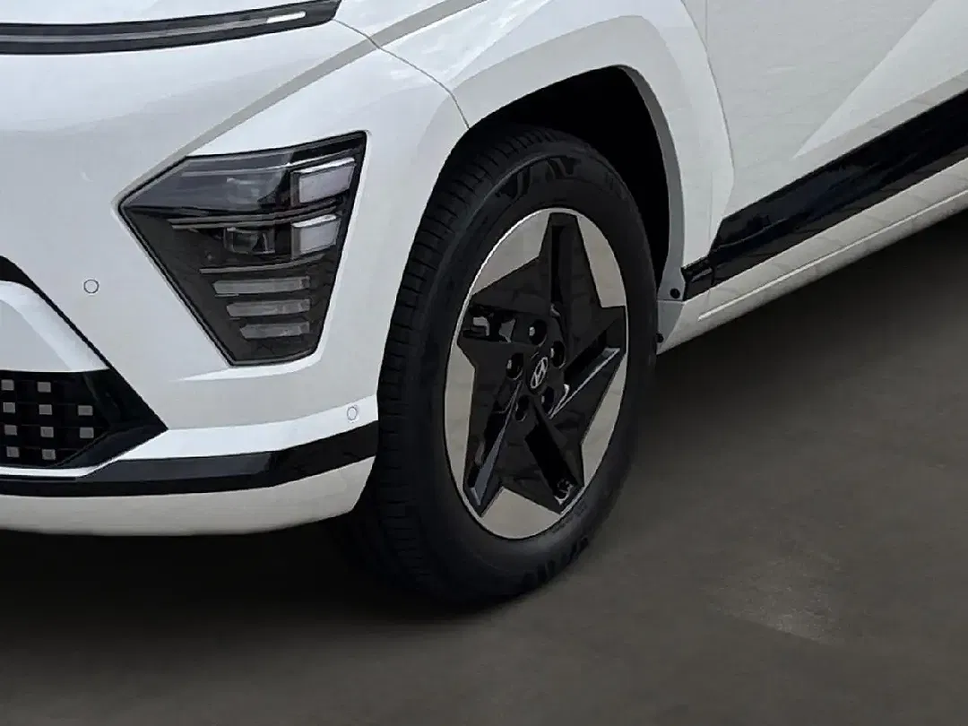 Hyundai KONA Prime - Thumbnail 6