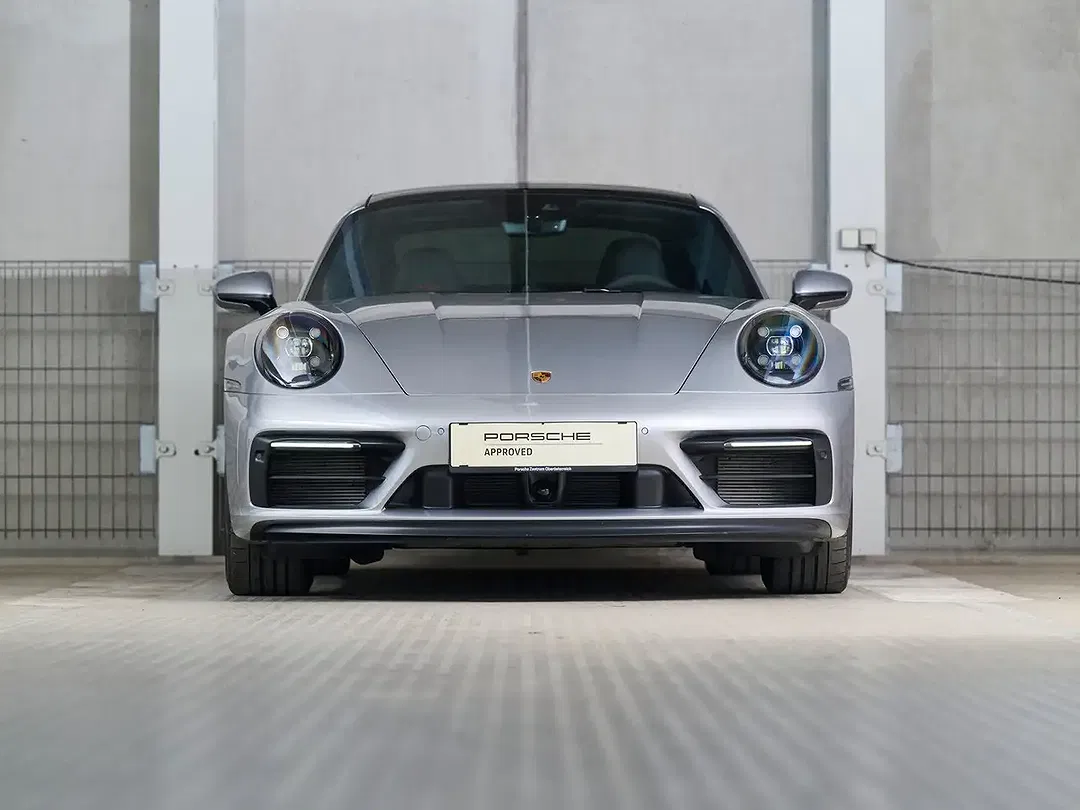 Porsche 911 Carrera 4 GTS - Thumbnail 5