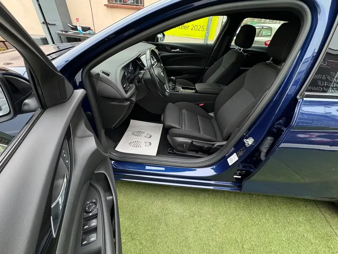 Opel Insignia - Thumbnail 8