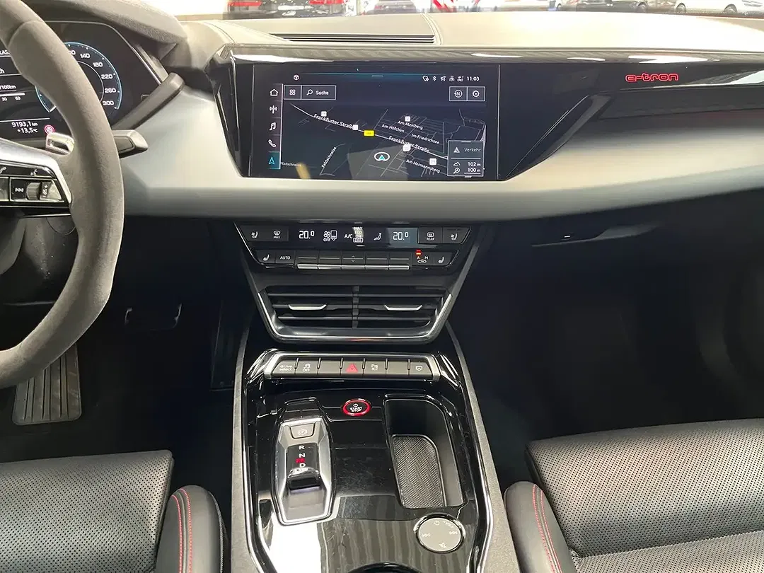 Audi RS e-tron GT Matrix LED - Thumbnail 15