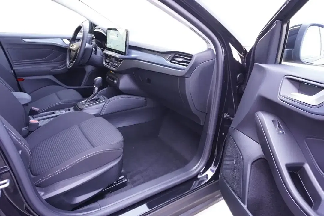 Ford Focus 1.0 Active X - Thumbnail 10