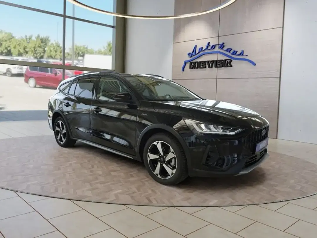 Ford Focus 1.0 Active X - Thumbnail 4