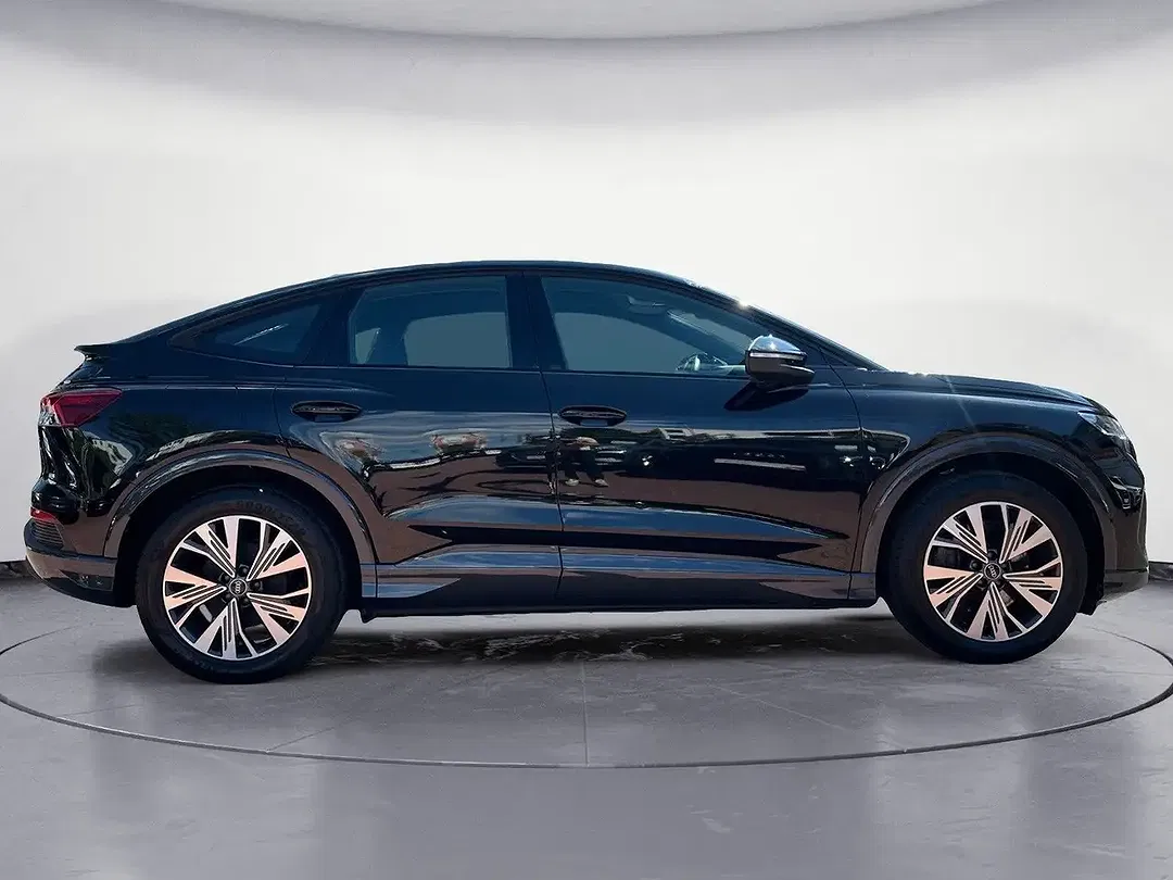 Audi Q4 e-tron 40 Matrix LED Sportback - Thumbnail 5