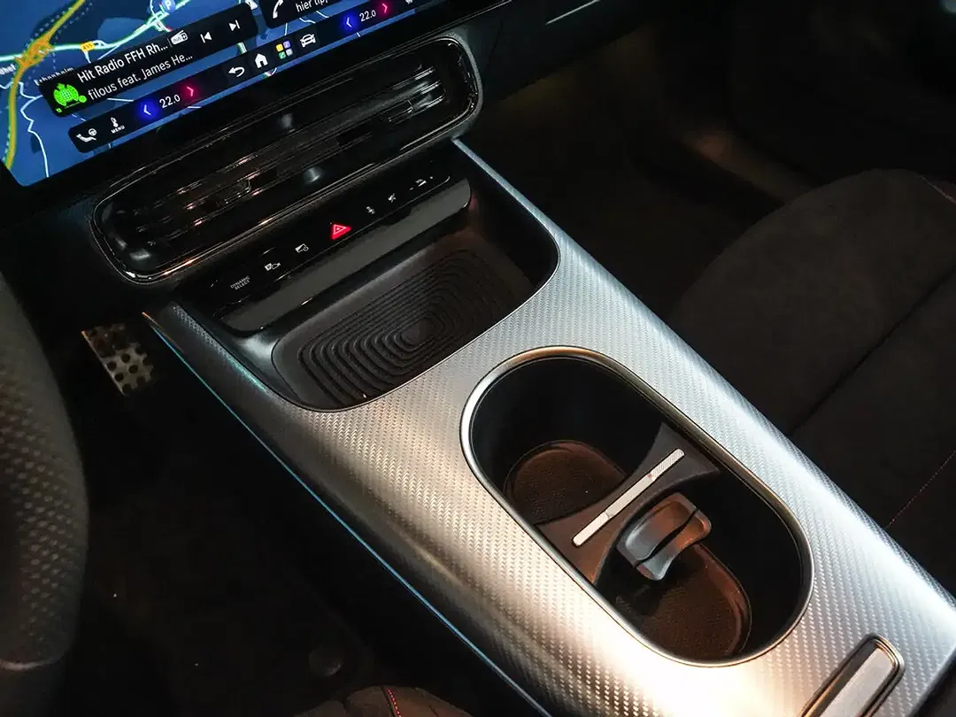 Mercedes-Benz CLA 350 - Thumbnail 13