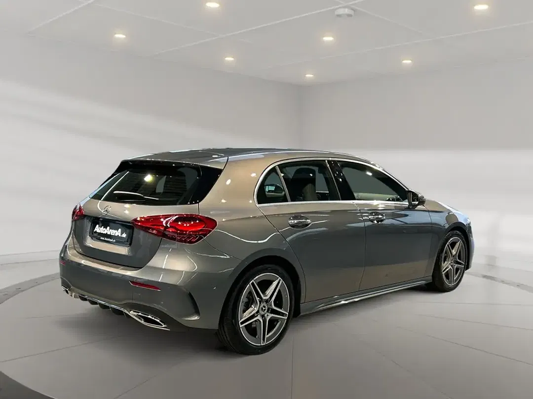 Mercedes-Benz A 200 AUT AMG MBUX - foto 2