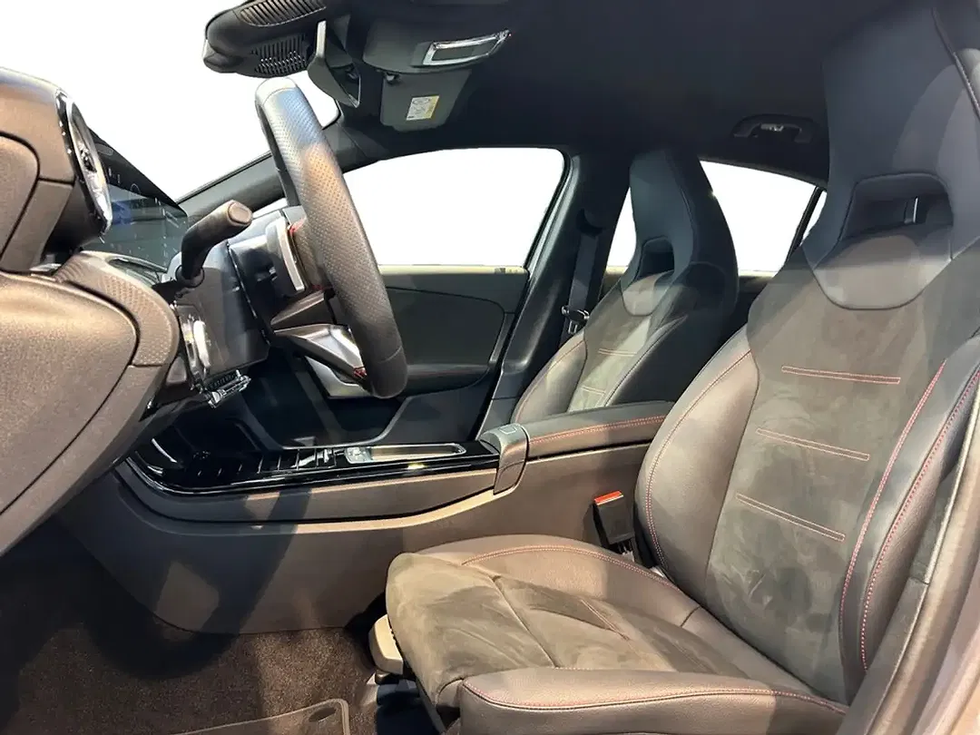 Mercedes-Benz A 200 AUT AMG MBUX - Thumbnail 5