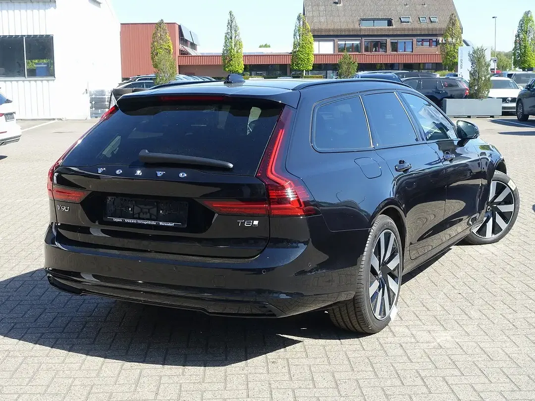 Volvo V90 T8 PHEV AWD Plus Dark - foto 2