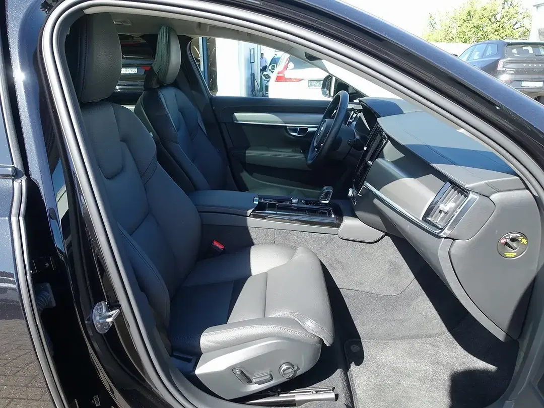 Volvo V90 T8 PHEV AWD Plus Dark - Thumbnail 9