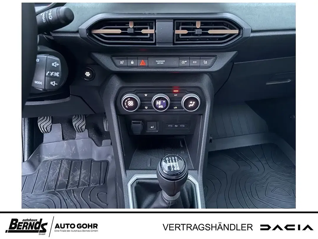 Dacia Sandero TCe Stepway Extreme - Thumbnail 14