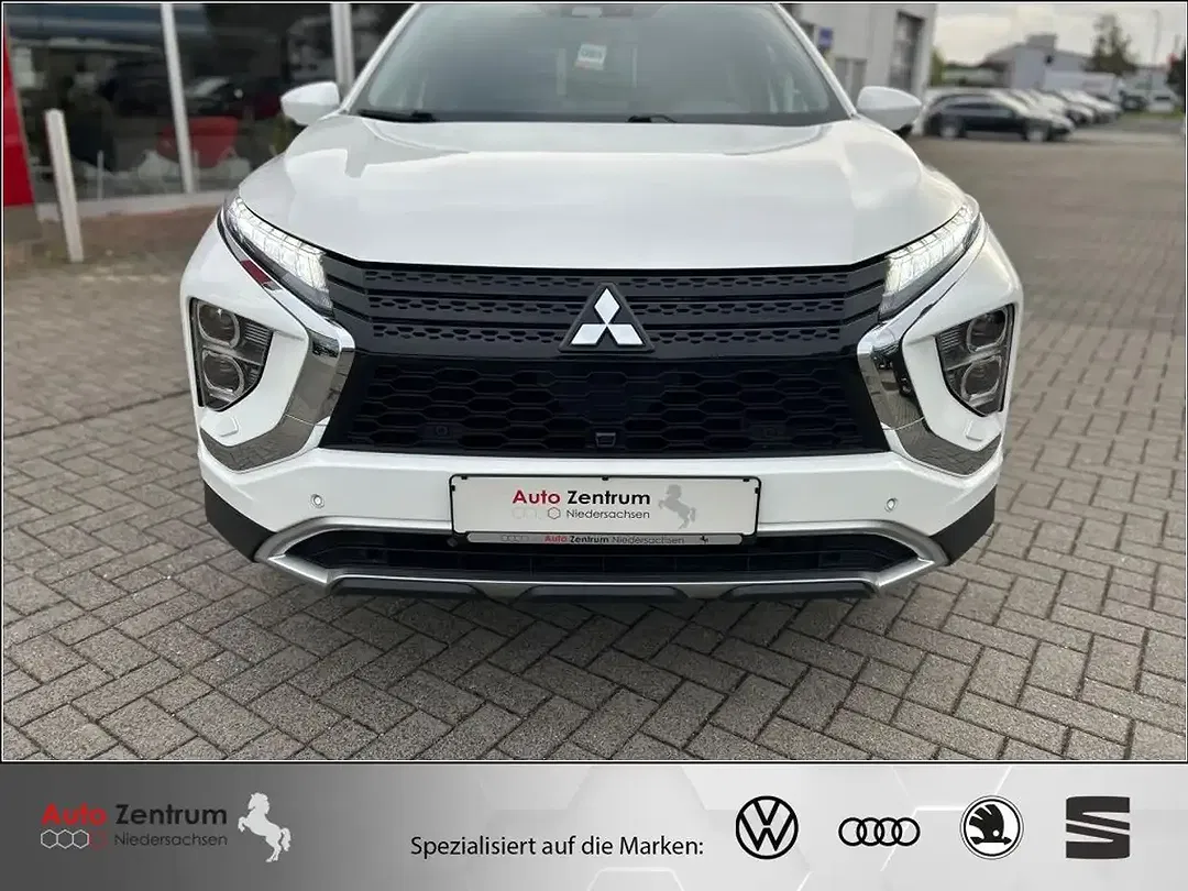 Mitsubishi Eclipse Cross PHEV Hybrid 4WD Plus - foto 2