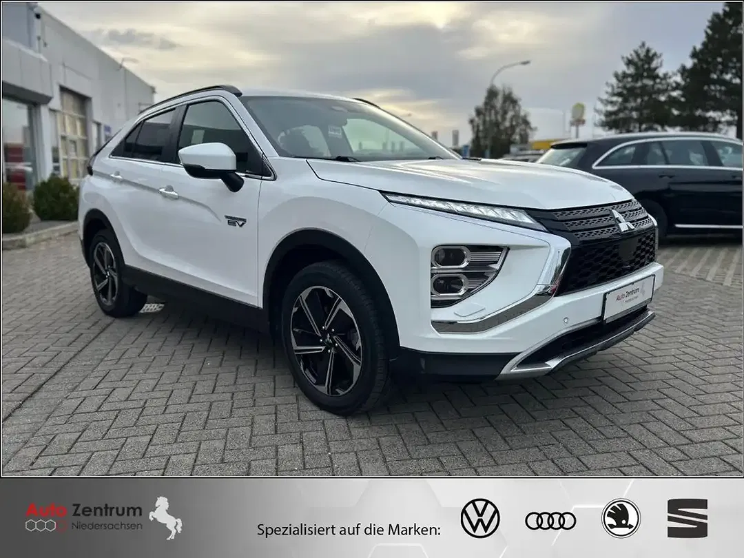 Mitsubishi Eclipse Cross PHEV Hybrid 4WD Plus - Thumbnail 4
