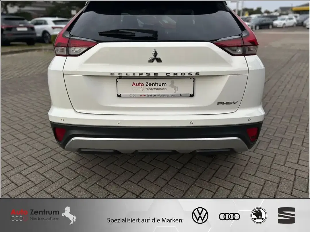 Mitsubishi Eclipse Cross PHEV Hybrid 4WD Plus - Thumbnail 9