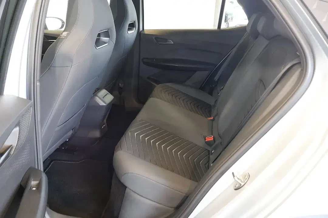 CUPRA Born - Thumbnail 13