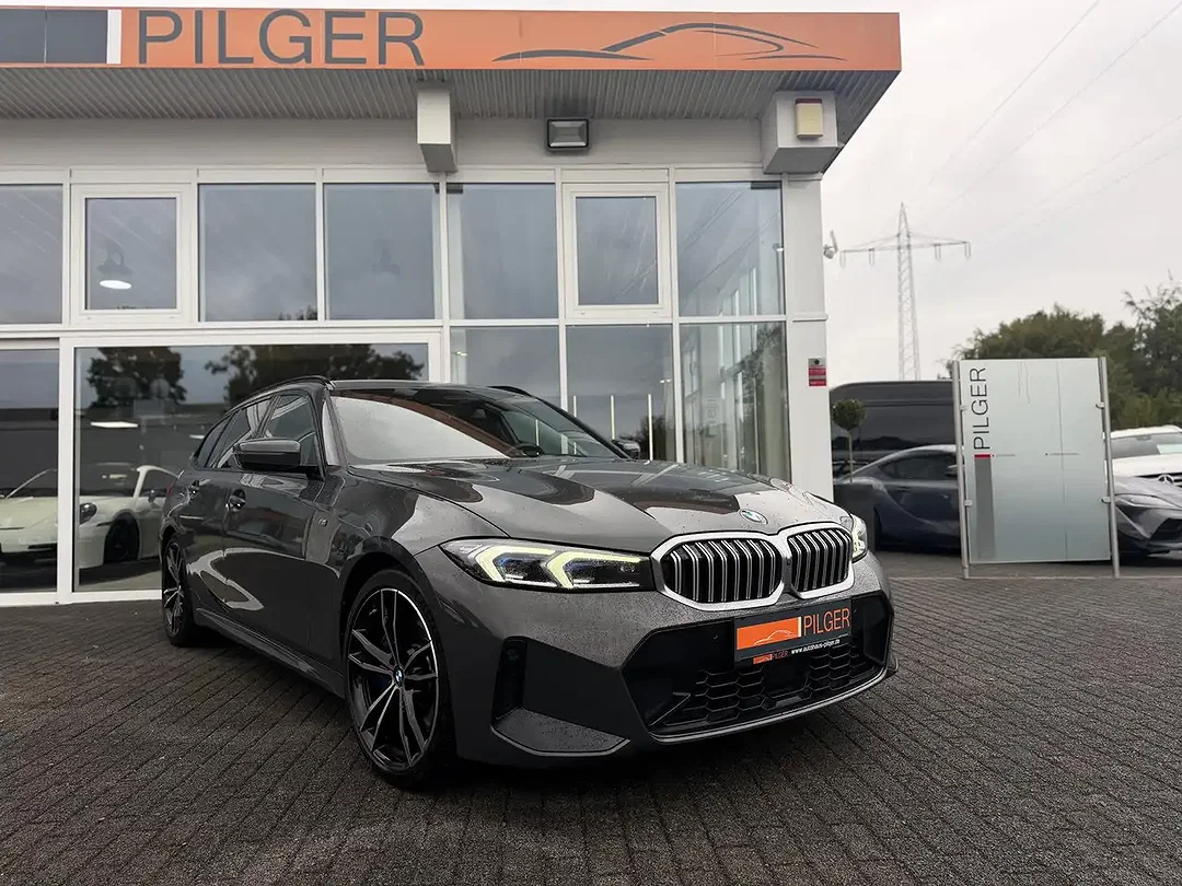 BMW 330 M Sport - Afbeelding 1