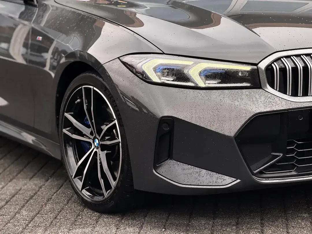 BMW 330 M Sport - Thumbnail 2