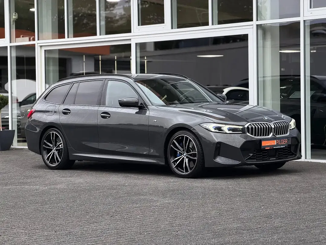 BMW 330 M Sport - Thumbnail 3