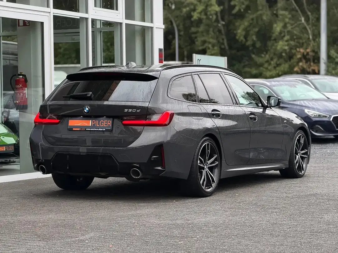BMW 330 M Sport - Thumbnail 4