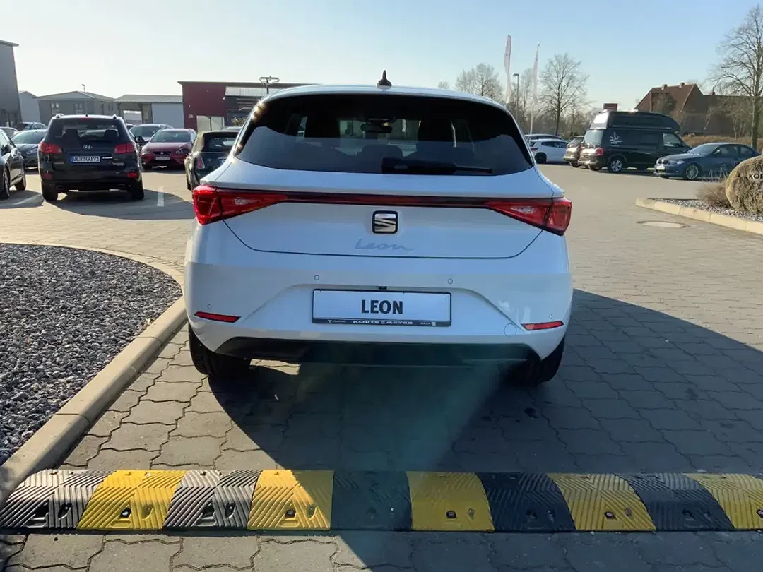 SEAT Leon 1.5 eTSI DSG Style Edition - Thumbnail 5