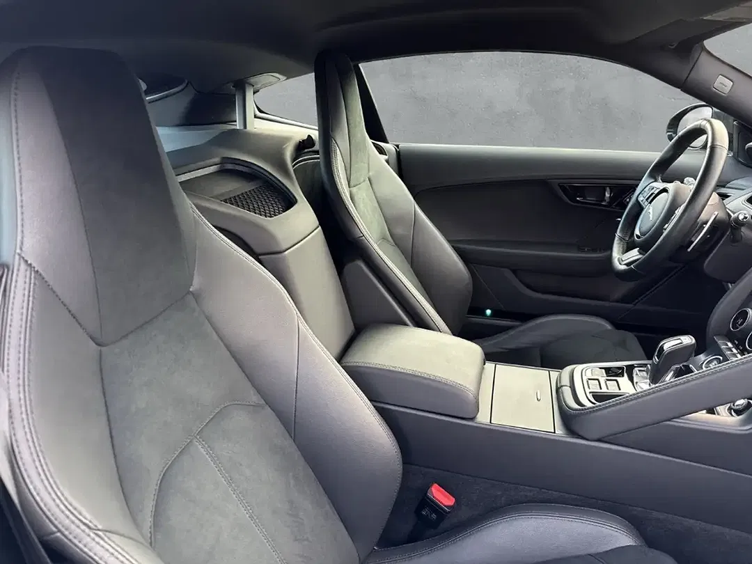 Jaguar F-Type P300 Coupe R-Dynamic - Thumbnail 5