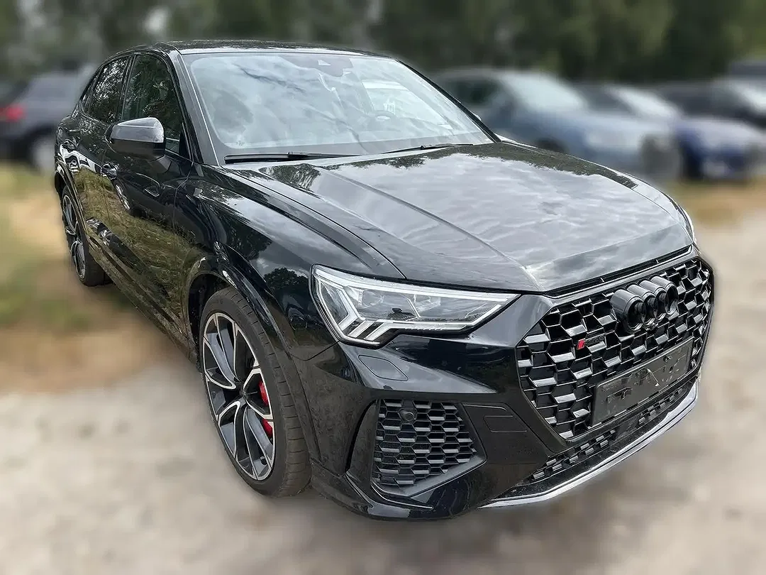 Audi RS Q3 Sportback - Thumbnail 4