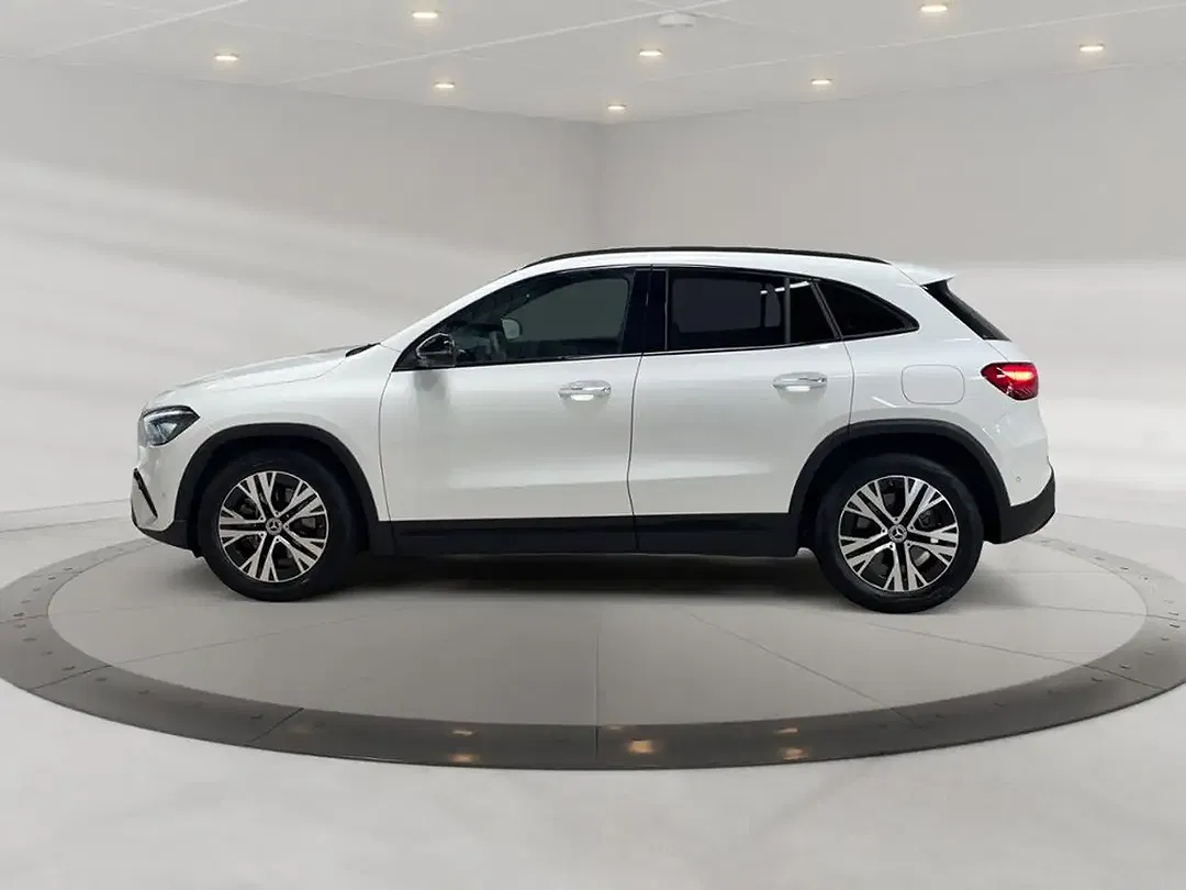 Mercedes-Benz GLA 220 4MATIC MBUX Progressive - Thumbnail 3