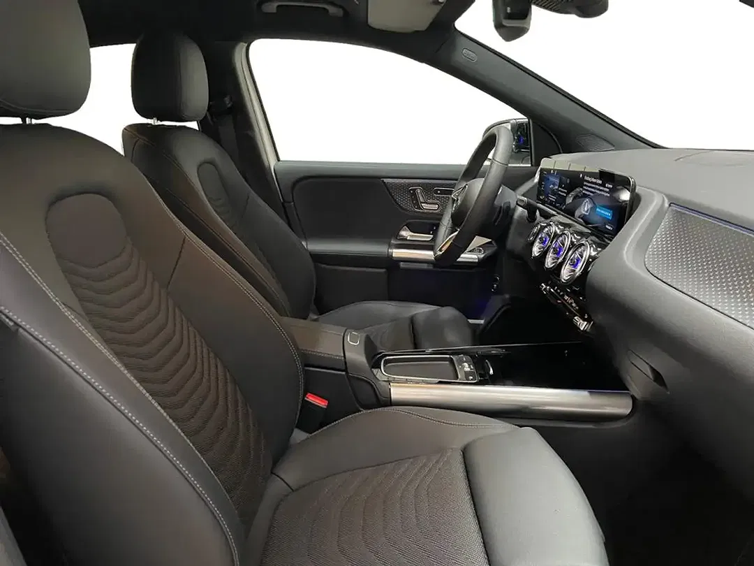 Mercedes-Benz GLA 220 4MATIC MBUX Progressive - Thumbnail 8