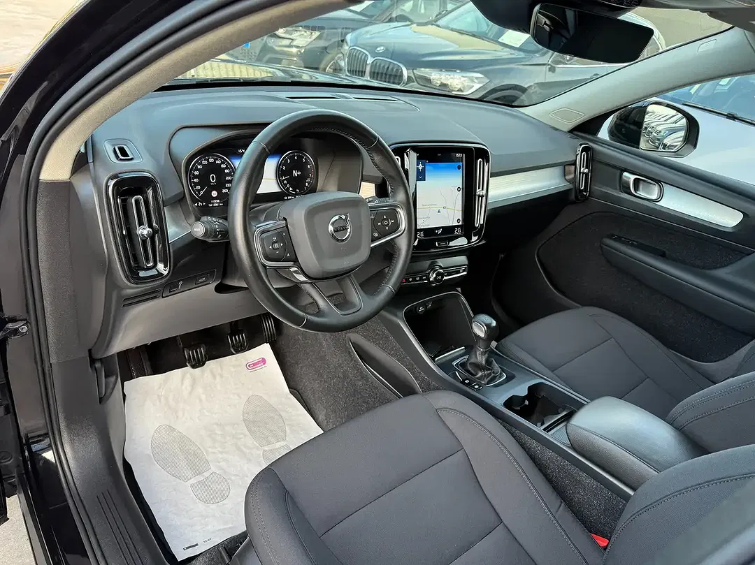 Volvo XC40 T2 1.5 - Thumbnail 13