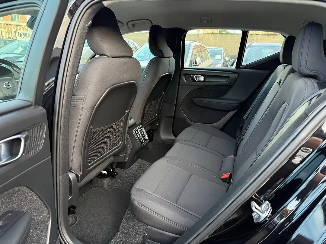 Volvo XC40 T2 1.5 - Thumbnail 14