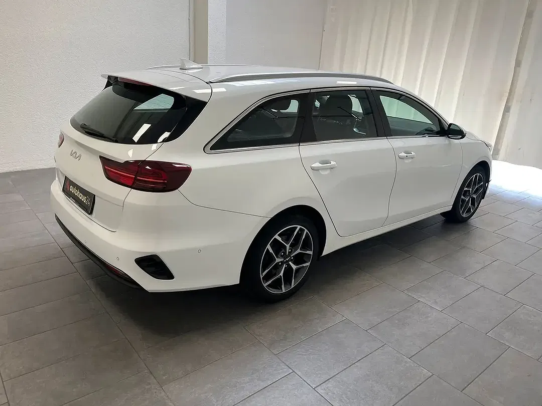Kia Ceed SW / cee'd SW 1.5 T-GDI Spirit - Thumbnail 5