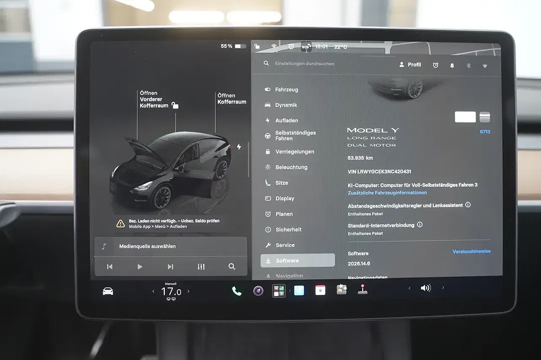 Tesla Model Y AWD Long Range - Thumbnail 11