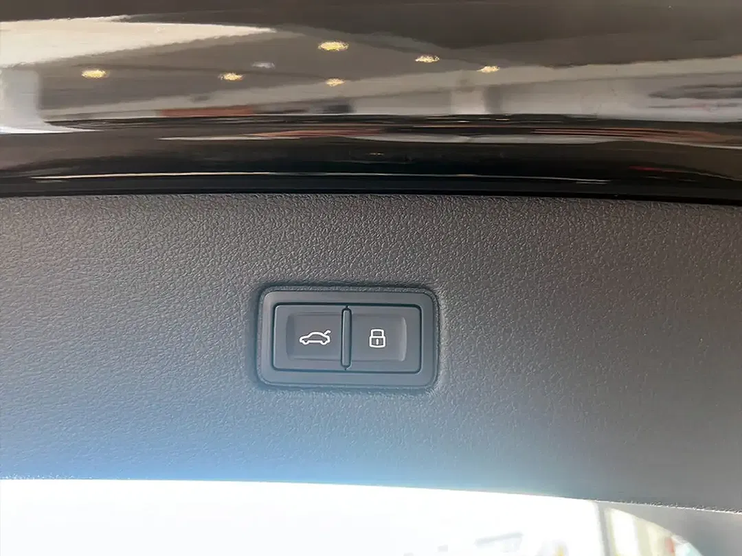 Audi Q7 55 TFSI e quattro S line - Thumbnail 13