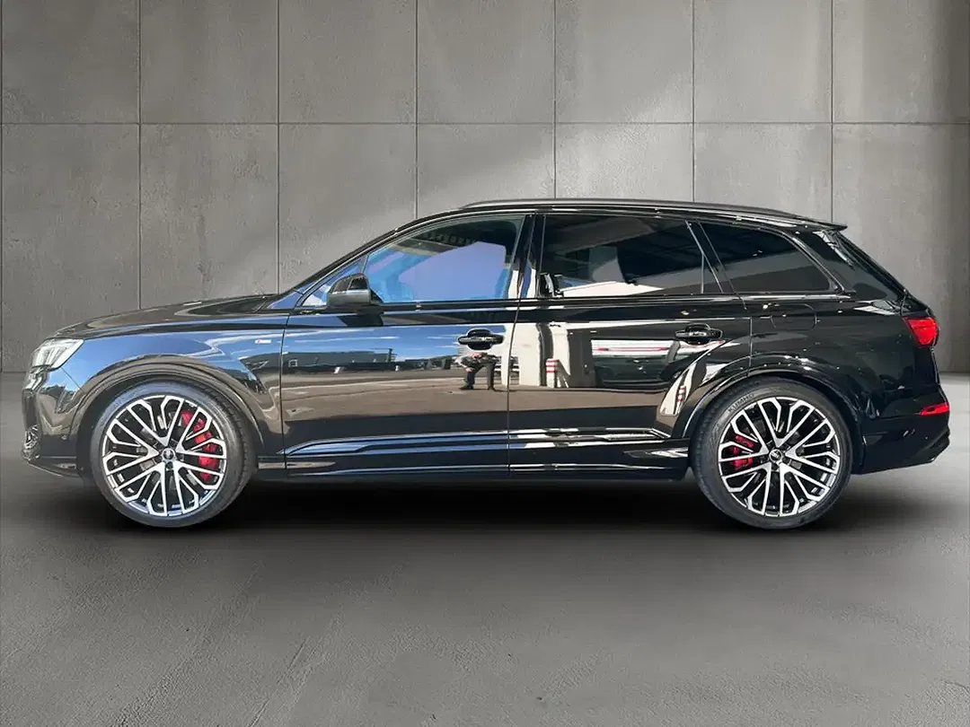 Audi Q7 55 TFSI e quattro S line - Thumbnail 3
