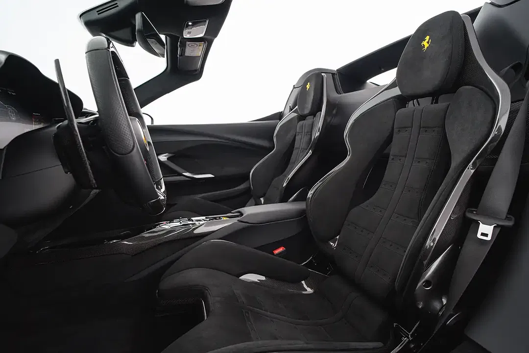 Ferrari 296 GTS - Thumbnail 11