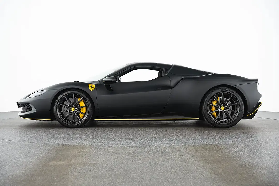 Ferrari 296 GTS - Thumbnail 8