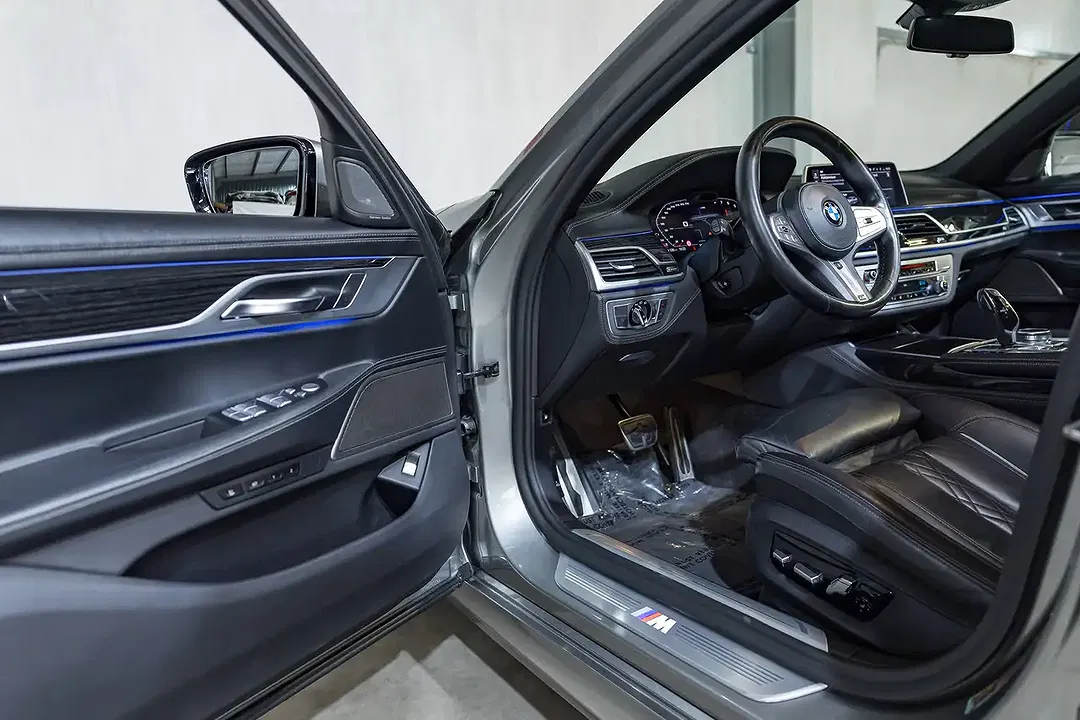 BMW 745 PHEV M - Thumbnail 28