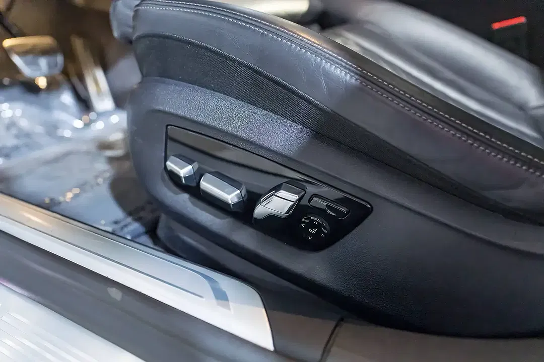 BMW 745 PHEV M - Thumbnail 32