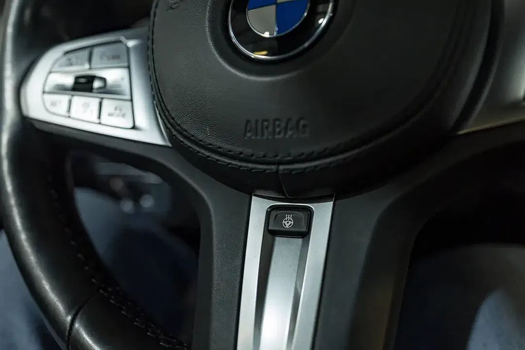 BMW 745 PHEV M - Thumbnail 36