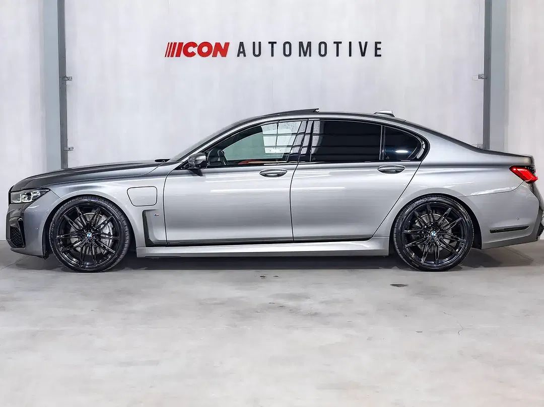 BMW 745 PHEV M - Thumbnail 4