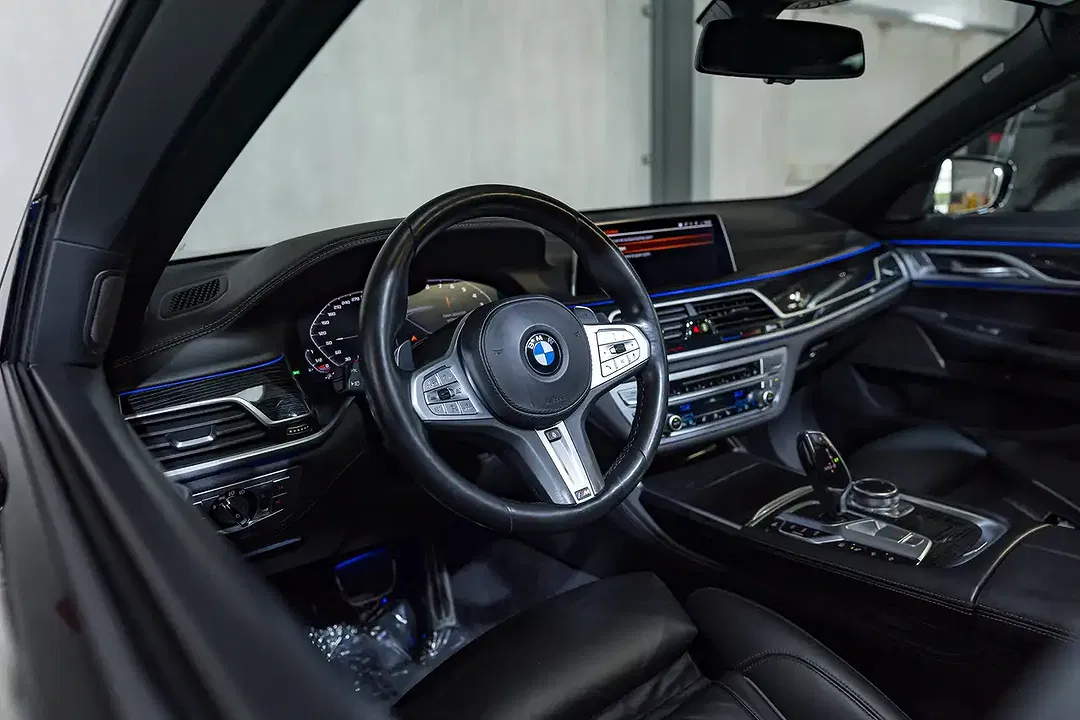 BMW 745 PHEV M - Thumbnail 7
