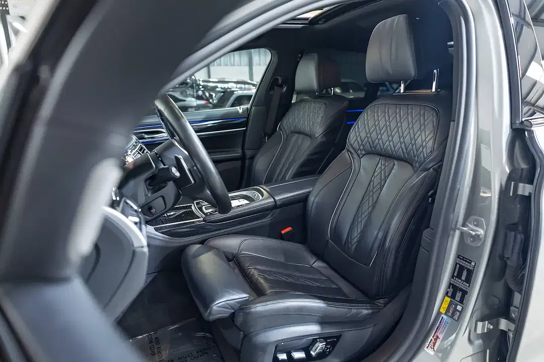 BMW 745 PHEV M - Thumbnail 8