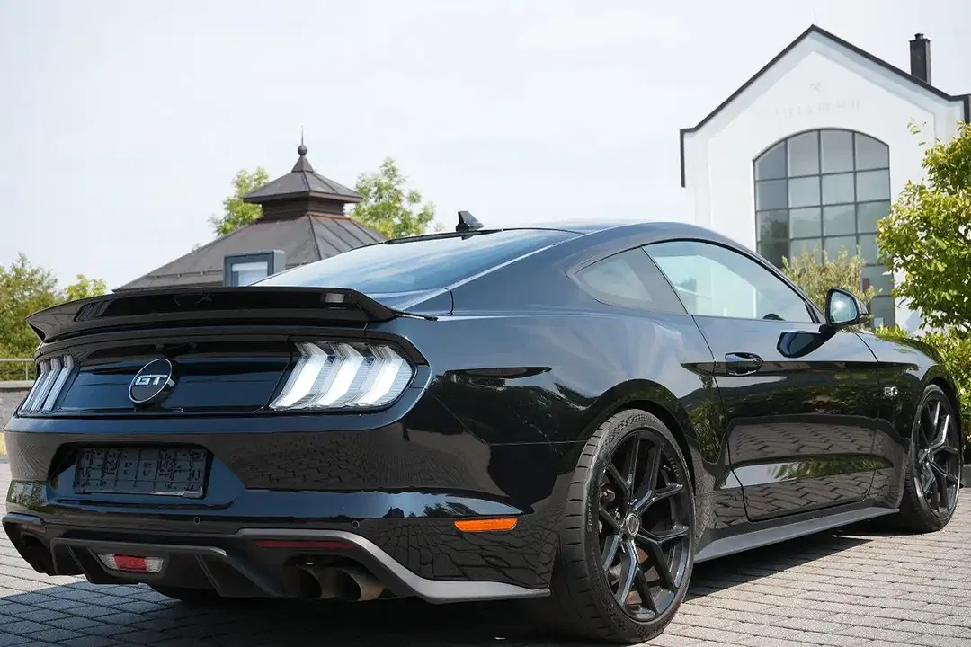 Ford Mustang 5.0 GT - Thumbnail 8